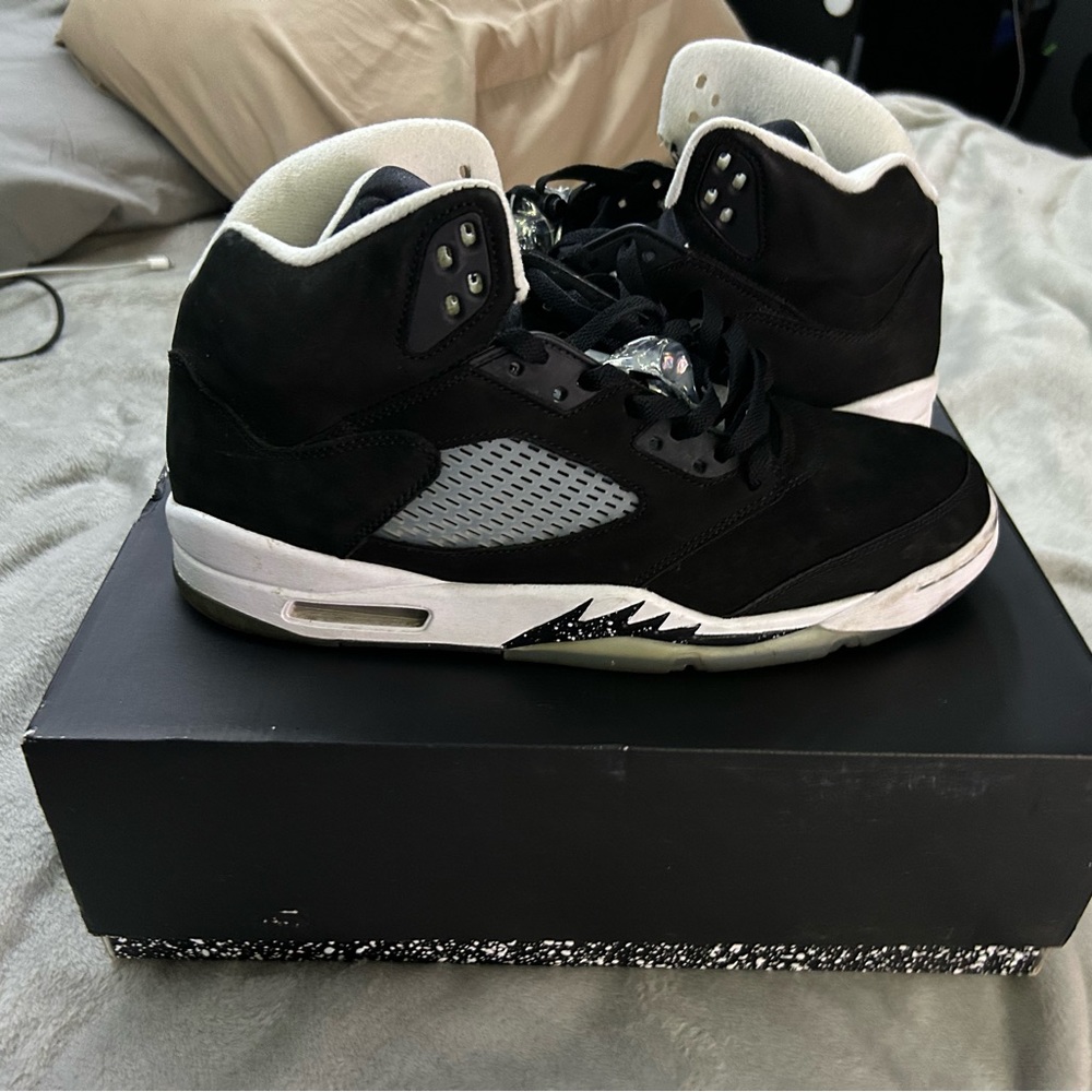 Jordan 5 size 12